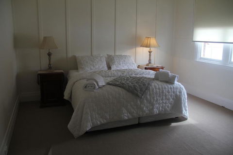 Mentor Chambers Apartment Bed & Breakfast - Accommodation Ballina 3