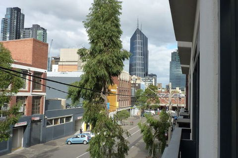 Australian Home Away At Market Square Melbourne - Accommodation Ballina 1