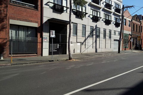 Australian Home Away At Market Square Melbourne - Accommodation Ballina 3