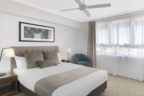 Oaks Mackay Carlyle Suites - Accommodation Ballina 4