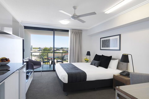 Oaks Mackay Carlyle Suites - Accommodation Ballina 5