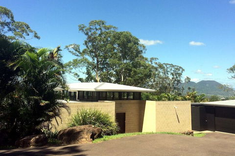 Phoenix Eumundi Bed & Breakfast - Accommodation Ballina 3