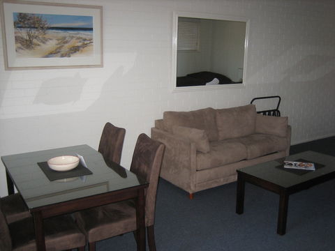 Regency Waterfront Motel - Accommodation Ballina 6