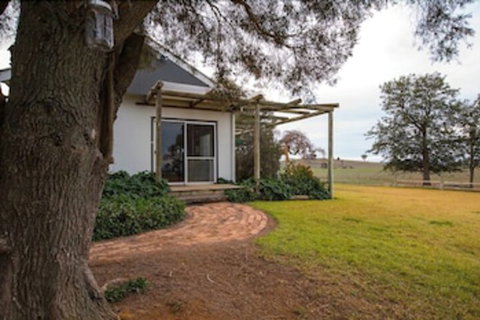 Colenso Country Retreat - Accommodation Ballina 0