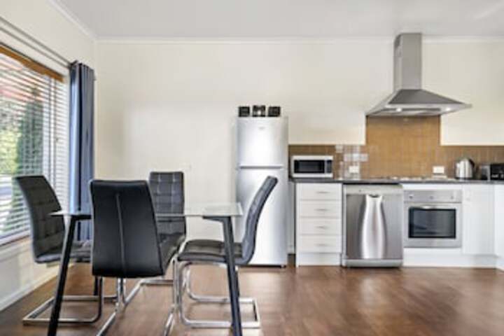 Trafalgar South VIC Accommodation Ballina