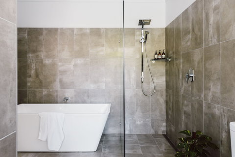 Beechmont Garden Retreat - Accommodation Ballina 0