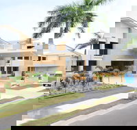 1770 Lagoons Central Apartment Resort