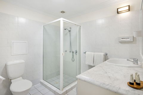 ULTIQA Rothbury Hotel - Accommodation Ballina 3