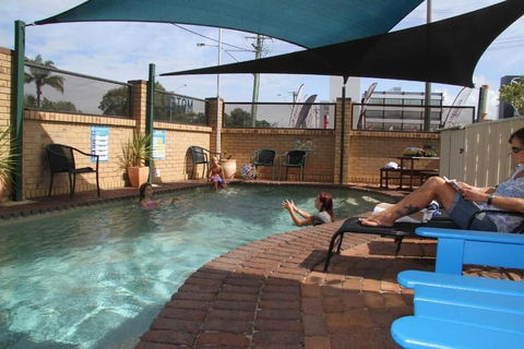 Tweed Harbour Motor Inn - Accommodation Ballina 1