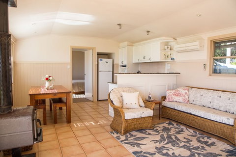 Hillview Cottages - Accommodation Ballina 5