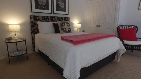 The Ridge Retreat At Mollymook - Accommodation Ballina 4