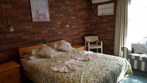 Tocumwal All Seasons - Accommodation Ballina 6