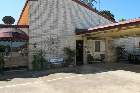 Fox Glenn Motor Inn - Accommodation Ballina 0