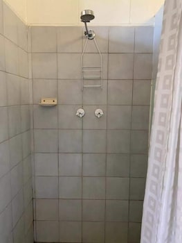 Frogshollow Backpackers - Accommodation Ballina 5