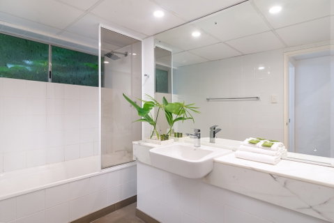 Seascape Holidays - Club Tropical Apts - Accommodation Ballina 3