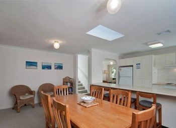 Bombora At Fingal Bay - Accommodation Ballina 6