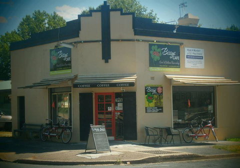Faro Bianco Italian Restaurant & Wood Fired Pizza - Accommodation Ballina 10