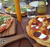Bank Street Wood Fired Pizza and Gardens - Accommodation Ballina