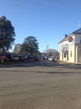 Longwarry Hotel - Accommodation Ballina 0