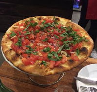 Fratelli's Wood Fired Pizza - Accommodation Ballina