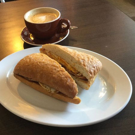 HCafe Quakers Court - Accommodation Ballina 0