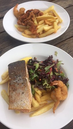 The Salty Crab Seafood Shack - Accommodation Ballina 0