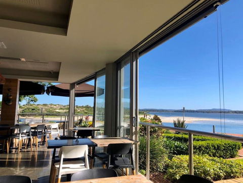Reef Bar And Grill - Accommodation Ballina 0