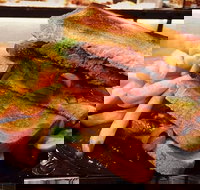 Rhumbas - Docklands - Accommodation Ballina