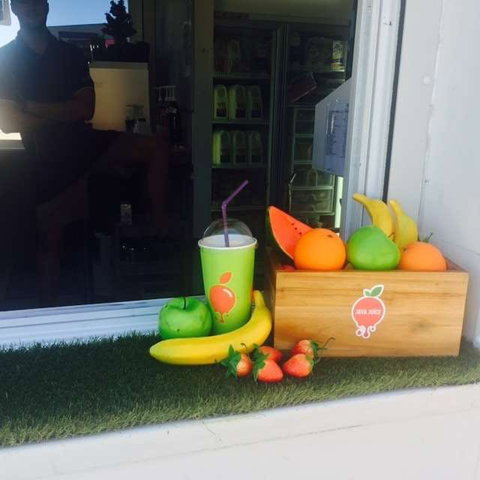 Muzz Buzz - Cheltenham - Accommodation Ballina 0