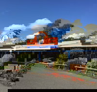 Log Cabin Pizza - Accommodation Ballina