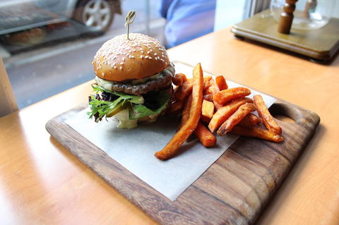 Cook & Archie's - Accommodation Ballina 0