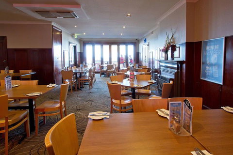 Fairview Chicken & Seafood - Accommodation Ballina 0