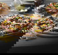 Crust Gourmet Pizza Bar - Accommodation Ballina