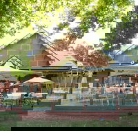 Pipers By The Lake - Accommodation Ballina