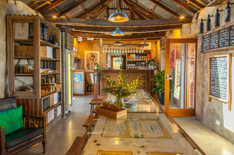 Stelzer Road Supper Club - Accommodation Ballina 0