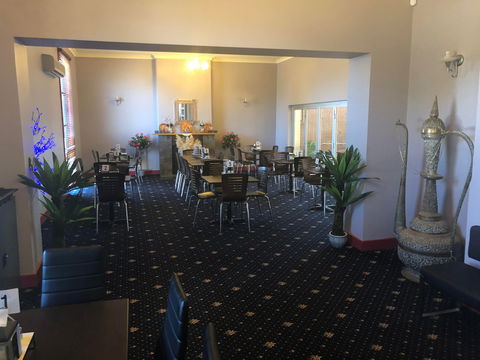 Harts Takeaway/Junction Hotel Peterborough - Accommodation Ballina 1