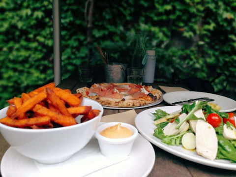The Beresford Hotel - Accommodation Ballina 0