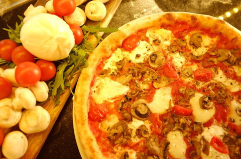 Vacanza Pizzeria - Surry Hills - Accommodation Ballina 0
