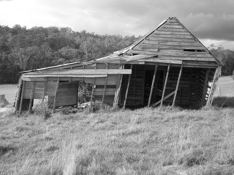 Outlaw Wines - Accommodation Ballina 2