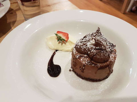 Crown Hotel - Accommodation Ballina 0