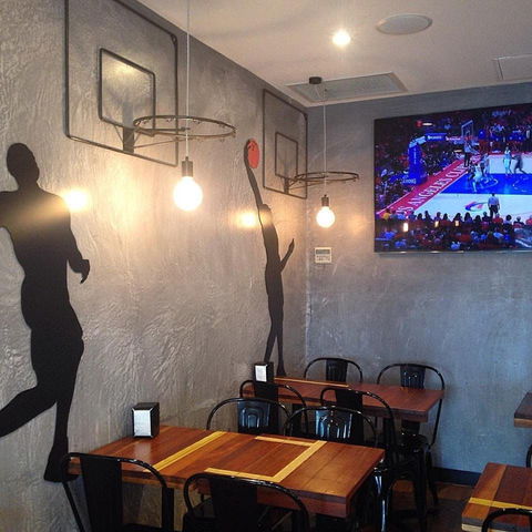 Dribbles Burgers - Accommodation Ballina 0