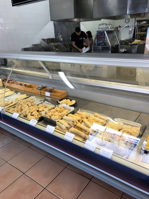 Fraggle's Fish & Chips - Accommodation Ballina 0