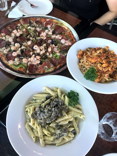 Papa Gino's - Accommodation Ballina 0