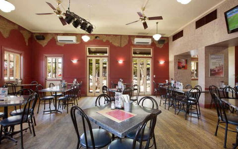 Royal Hotel - Accommodation Ballina 0