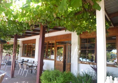 Lyndoch Bakery & Restaurant - Accommodation Ballina 5