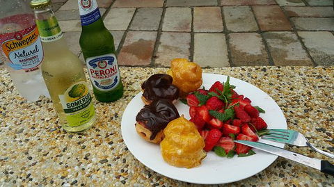 Ken's Humble Pie Shop - Accommodation Ballina 9