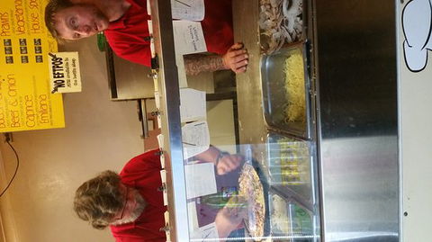 Bruce's Ozzie Pizza & Ribs - Accommodation Ballina 0