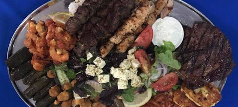 Let's Do Greek - Accommodation Ballina 1
