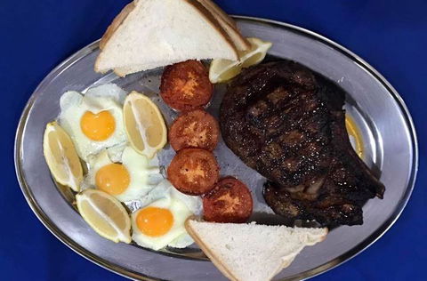 Let's Do Greek - Accommodation Ballina 8