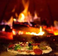 Jens Woodfired Pizzas - Accommodation Ballina